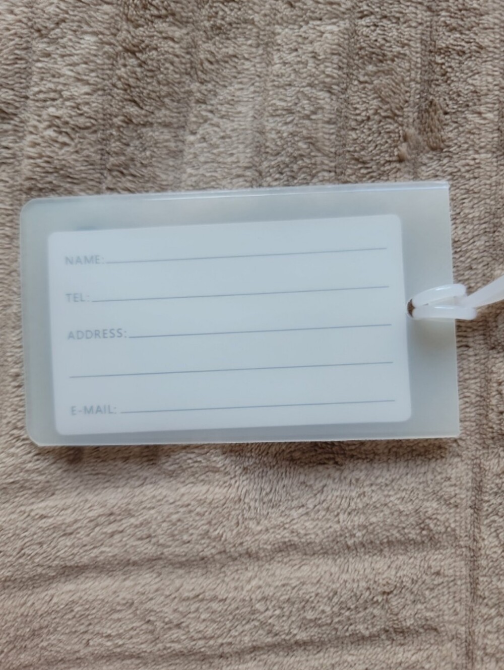 BÉIS Silicone Luggage Tag - Picture 2 of 2